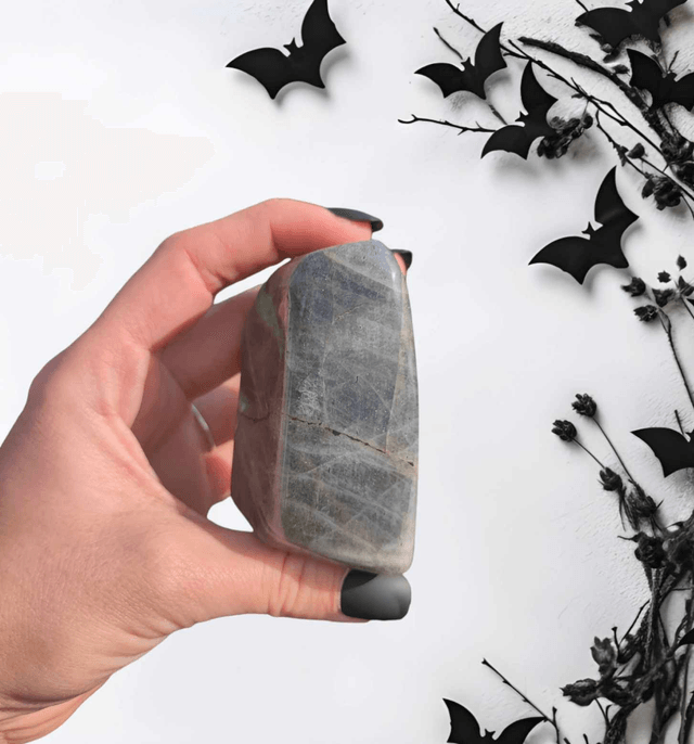 Labradorite violette