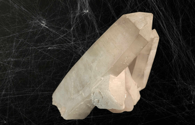 Quartz opaque