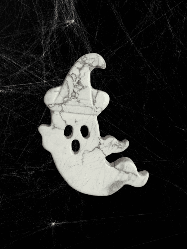 Fantome Howlite